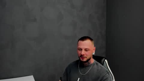 Snapshot of brianhunts chatting on 02-26-25, 10:15 Brian online show from 02-26-25, 10:15