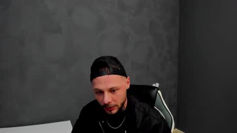 Snapshot of brianhunts chatting on 03-12-25, 07:02 Brian online show from 03-12-25, 07:02