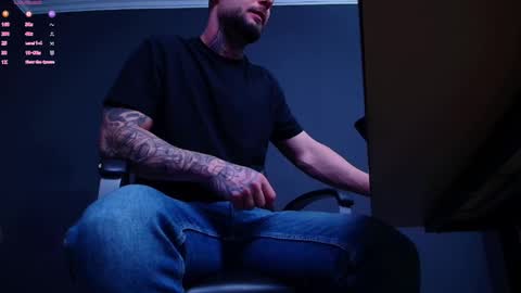 Snapshot of brianhunts chatting on 10-30-25, 05:42 Brian online show from 10-30-25, 05:42