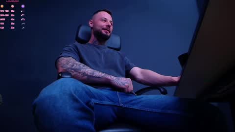 Snapshot of brianhunts chatting on 11-02-25, 05:43 Brian online show from 11-02-25, 05:43