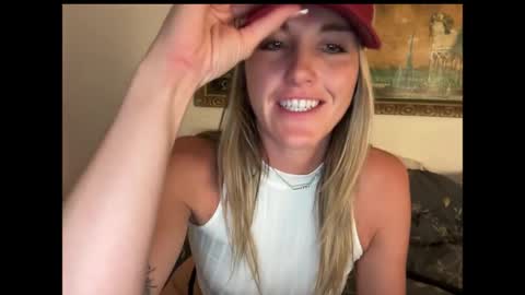 Long legstight pussyperky titties need I say more online show from 04-09-26, 08:53