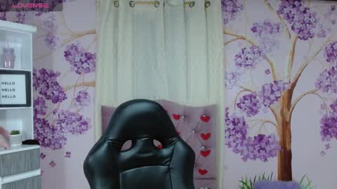 DAYANNA online show from 09-20-25, 02:45