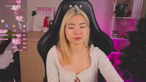 Snapshot of bridgetbottrel chatting on 01-11-26, 12:48 Bridget online show from 01-11-26, 12:48