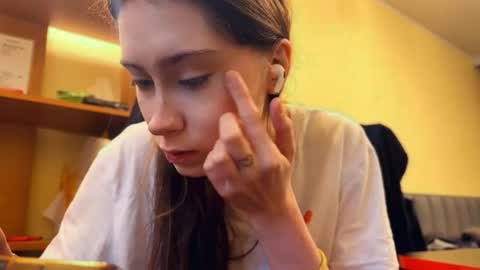 Snapshot of bridgettecliffton chatting on 03-01-26, 01:35 Jade online show from 03-01-26, 01:35