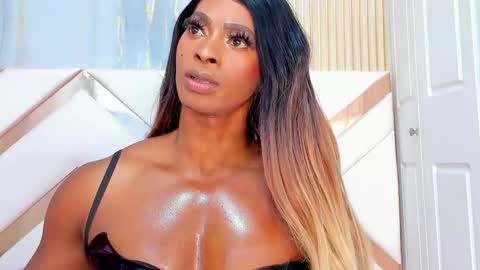 Snapshot of briggittebony chatting on 10-10-25, 09:03 BIRGGITTEBONY online show from 10-10-25, 09:03