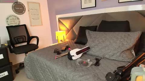  Brigiitte  online show from 11-30-25, 02:59