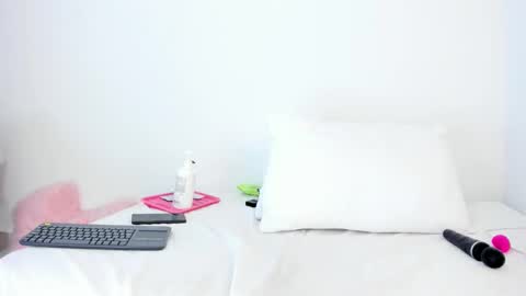 BrigitteWright online show from 11-28-25, 10:34