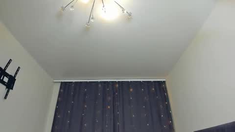 brilliantegirl_ online show from 11-30-25, 08:51