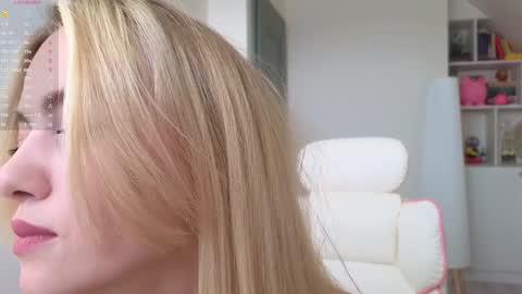 Vi. online show from 02-04-25, 11:38