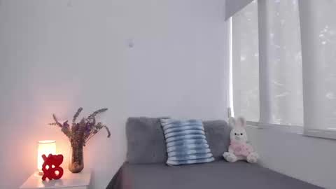 Brisa  online show from 09-23-25, 04:43