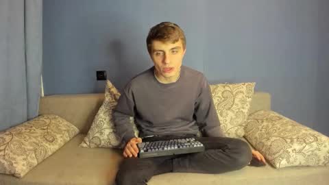 bristlebback online show from 11-28-25, 03:14