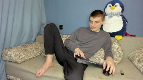 bristlebback online show from 04-12-26, 12:10