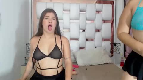 BritanyANDmelany online show from 09-09-25, 02:49