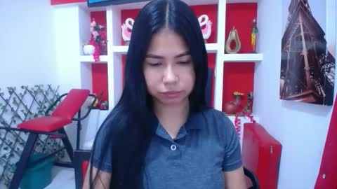 Snapshot of britanyx1 chatting on 11-10-25, 12:15 britanyx1 online show from 11-10-25, 12:15