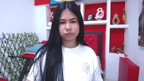 Snapshot of britanyx1 chatting on 01-12-26, 02:11 britanyx1 online show from 01-12-26, 02:11