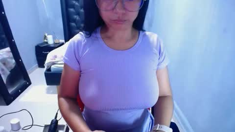 Snapshot of britanyx1 chatting on 02-13-26, 02:24 britanyx1 online show from 02-13-26, 02:24