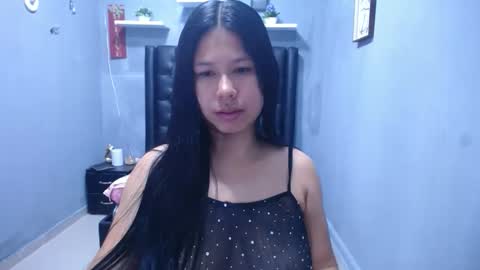 Snapshot of britanyx1 chatting on 02-28-26, 01:23 britanyx1 online show from 02-28-26, 01:23