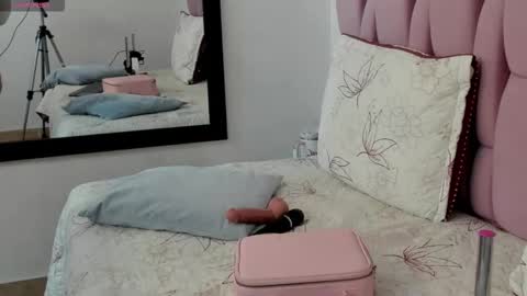 Snapshot of brithanyadams chatting on 11-10-25, 04:33 brithanyadams online show from 11-10-25, 04:33