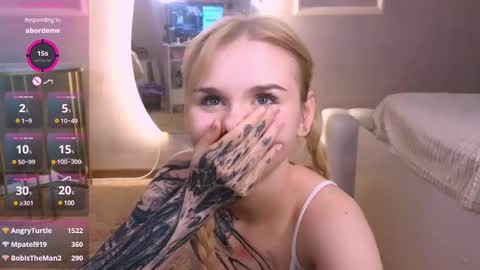 Britney online show from 03-10-25, 03:23