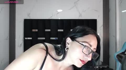 Britney  online show from 03-05-26, 02:40