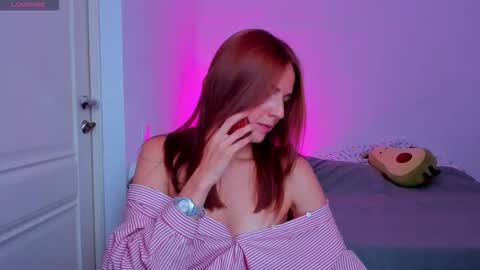 britneyhall online show from 09-30-25, 09:03