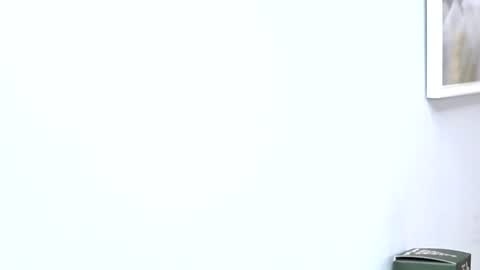 Snapshot of britneyhudson chatting on 12-13-24, 09:13 britneyhudson online show from 12-13-24, 09:13