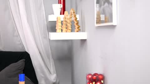 Snapshot of britneyhudson chatting on 01-09-25, 08:45 britneyhudson online show from 01-09-25, 08:45