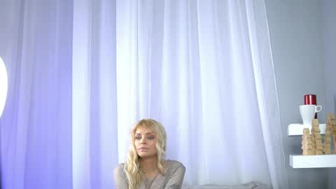 Snapshot of britneyhudson chatting on 01-15-25, 04:25 britneyhudson online show from 01-15-25, 04:25