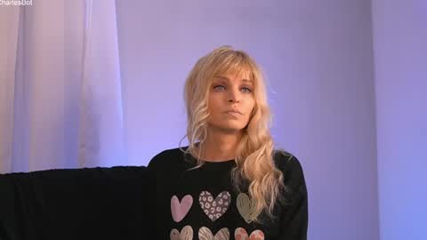 Snapshot of britneyhudson chatting on 03-12-25, 06:51 britneyhudson online show from 03-12-25, 06:51