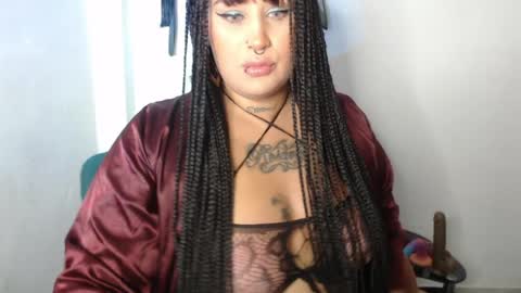 Snapshot of brittanycurvy69 chatting on 07-01-26, 03:52 brittanycurvy69 online show from 07-01-26, 03:52