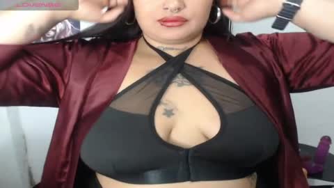 Snapshot of brittanycurvy69 chatting on 08-05-26, 08:44 brittanycurvy69 online show from 08-05-26, 08:44