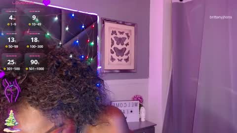 brittany 25 years old  happy as a worm  online show from 12-17-24, 05:18