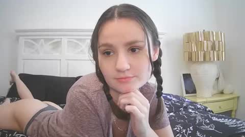 Britt    online show from 02-05-25, 08:14