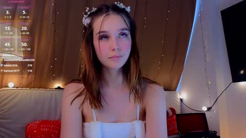 Snapshot of brittcooling chatting on 01-26-25, 08:36 Kira online show from 01-26-25, 08:36