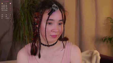 Lina online show from 12-16-25, 12:43