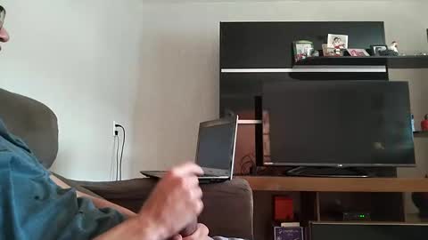 Snapshot of brocklow chatting on 12-13-24, 06:16 Derek Richard online show from 12-13-24, 06:16