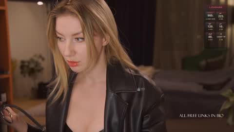 Anna online show from 12-09-24, 02:49