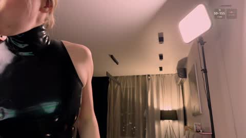 Anna online show from 01-18-25, 06:21