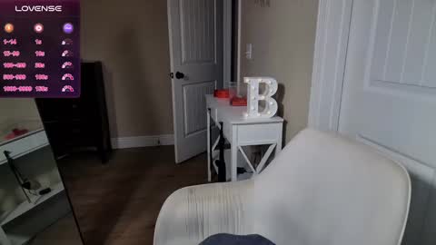 brookebee online show from 12-20-24, 01:03