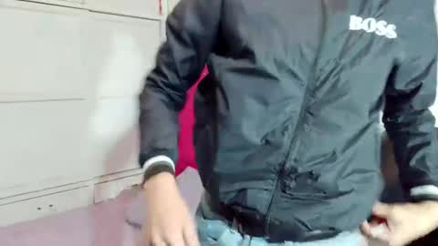 Snapshot of brosscams2025 chatting on 01-09-26, 12:46 brosscams2025 online show from 01-09-26, 12:46