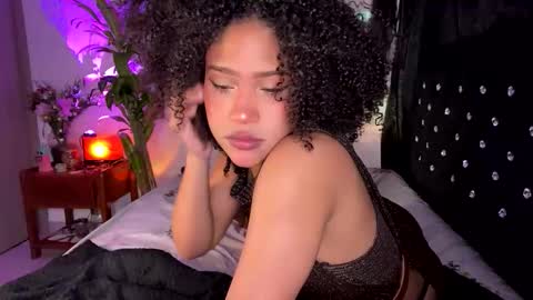 Snapshot of browngirl69 chatting on 10-05-25, 08:40 miss muller online show from 10-05-25, 08:40