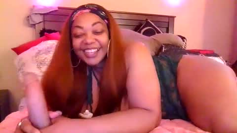 Snapshot of brownroundrenee chatting on 02-03-25, 10:58 brownroundrenee online show from 02-03-25, 10:58