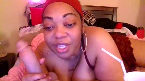 Snapshot of brownroundrenee chatting on 03-01-25, 10:55 brownroundrenee online show from 03-01-25, 10:55