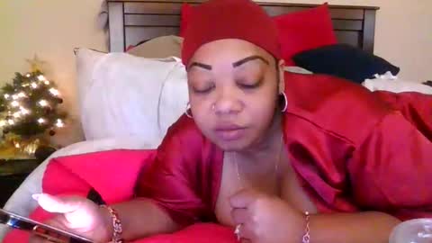 brownroundrenee online show from 12-22-25, 11:07