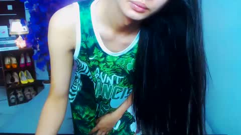 Snapshot of brownsausageroberta chatting on 12-15-24, 03:24 Roberta  GODDESS OF PLEASURE AND SEXUALDESIRE   online show from 12-15-24, 03:24