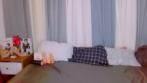 Snapshot of brownsausageroberta chatting on 09-17-25, 07:54 Roberta  GODDESS OF PLEASURE AND SEXUALDESIRE   online show from 09-17-25, 07:54