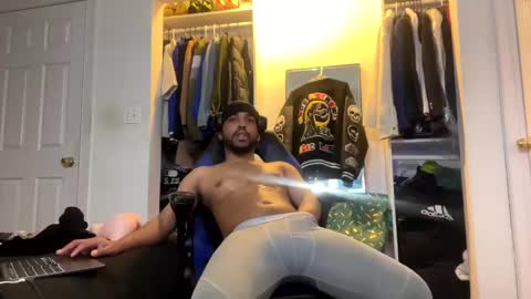 Brownskinshortyy online show from 03-01-25, 10:42