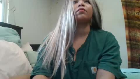 EtherealLilac online show from 12-06-24, 05:22