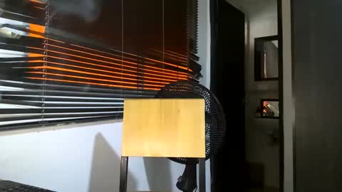 Bruce online show from 02-05-25, 01:54