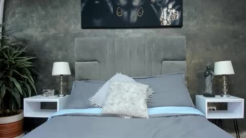 Bruce Hans online show from 10-21-25, 12:06